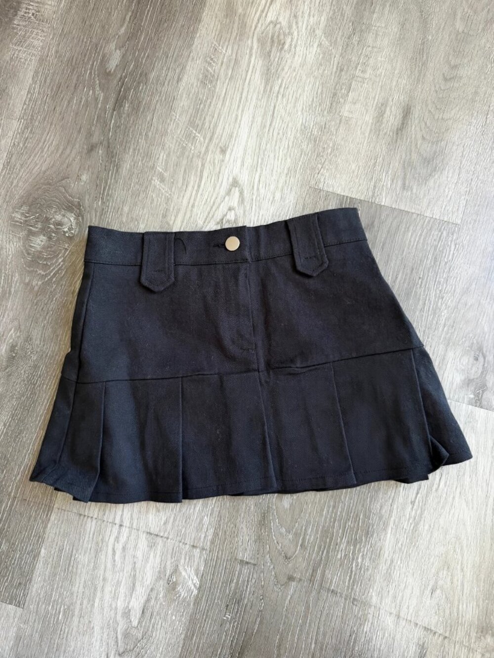 OAK + FORT Black Pleated Mini Skirt | Size XS